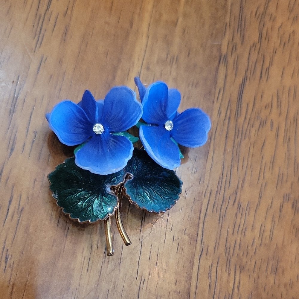 Vintage Westerm Germany Purple Pansies Brooch Pin